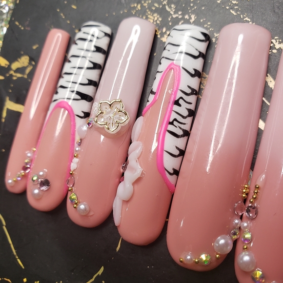 Handmade 3XL square hard gel press on nails size medium - Picture 4 of 6